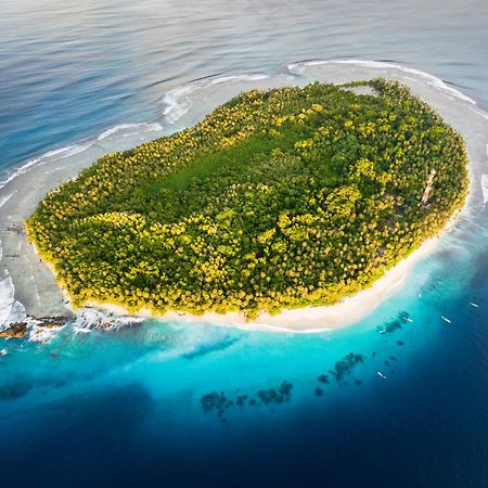Pinang Island - Private Island Sea View Bungalows Singkil  外观 照片