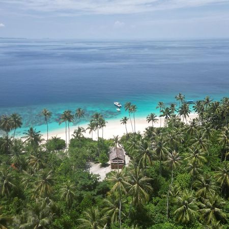 Pinang Island - Private Island Sea View Bungalows Singkil  外观 照片