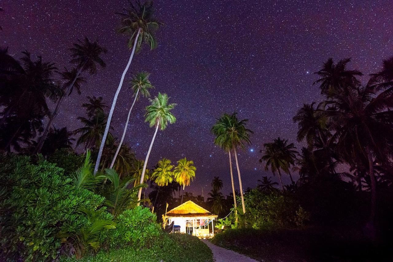 Pinang Island - Private Island Sea View Bungalows Singkil  外观 照片
