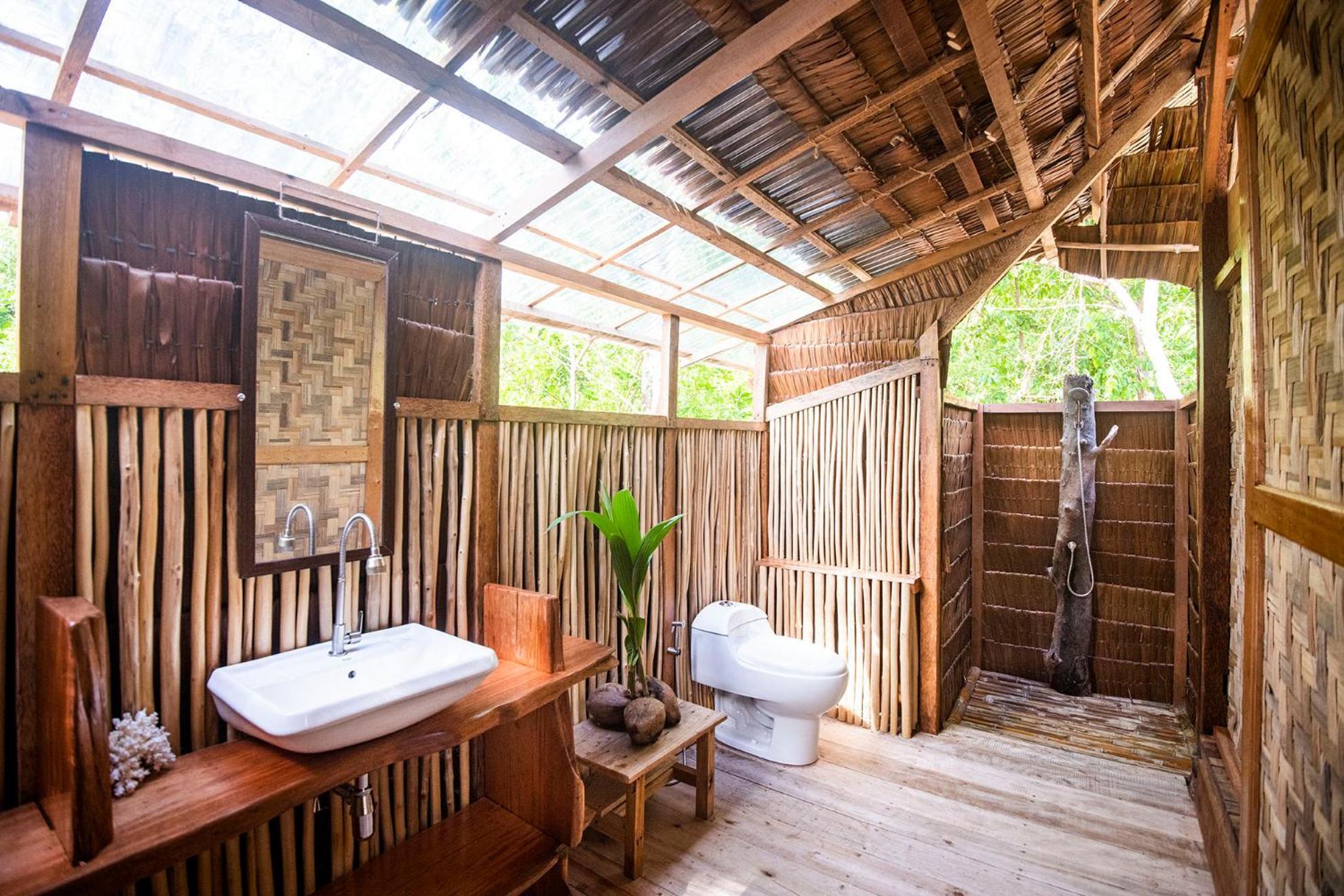 Pinang Island - Private Island Sea View Bungalows Singkil  外观 照片